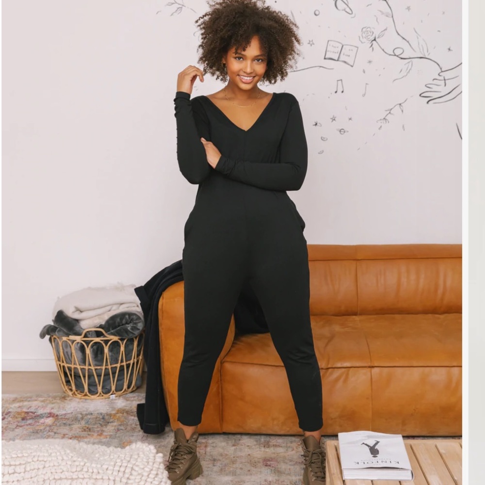 THE FRIDAY ROMPER IN MIDNIGHT BLACK